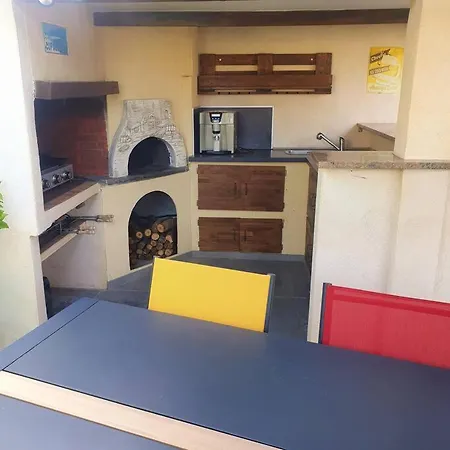 Joli De 3 Climatise Avec Jacuzzi Marignane